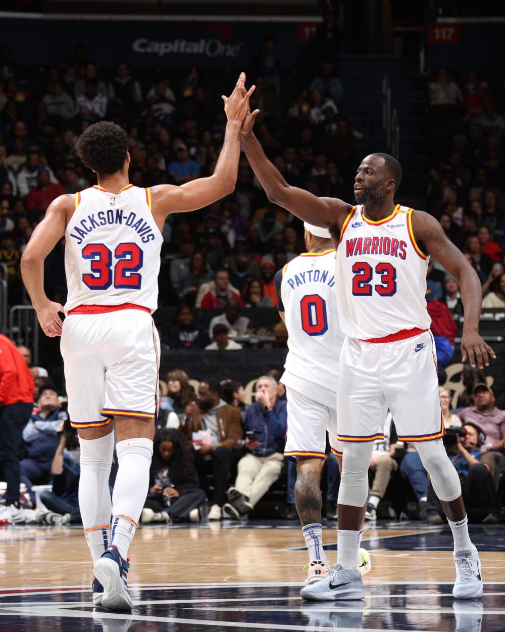 型中场与后 型中场与后